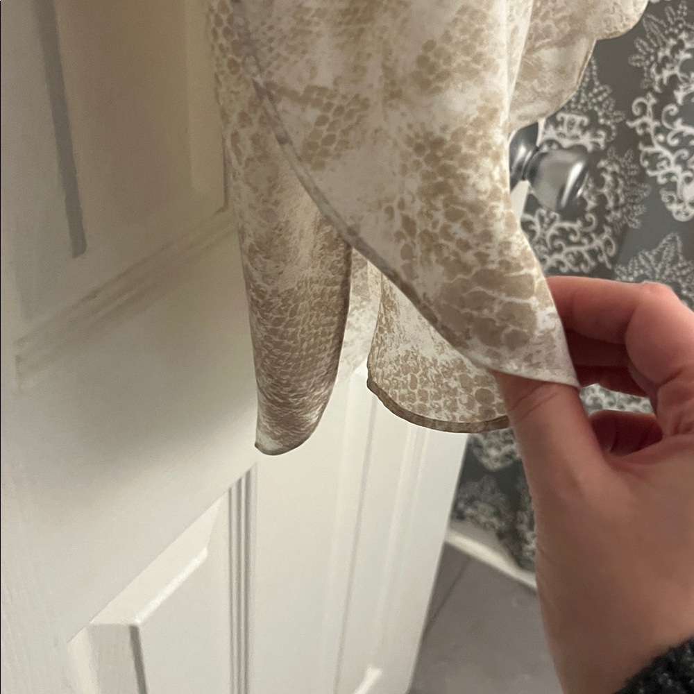 Sheer Snake Print Layered No Sleeves Top - Picture 8 of 8